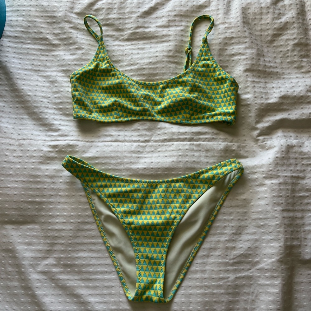 Triangl Bikini Set